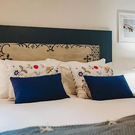 Art & History House In *